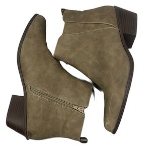 Heeled boot